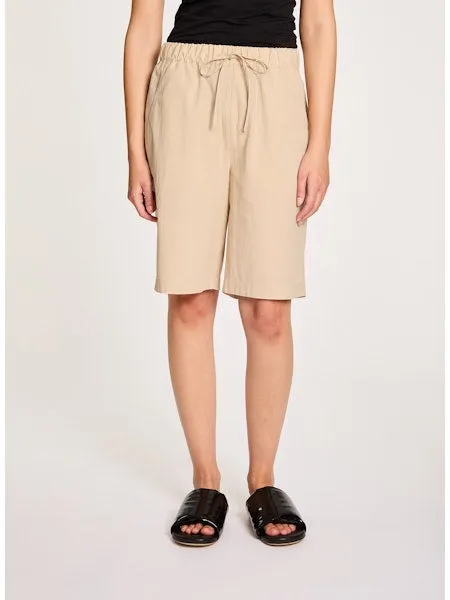 Lis Lareida Lulu Shorts in Chalk